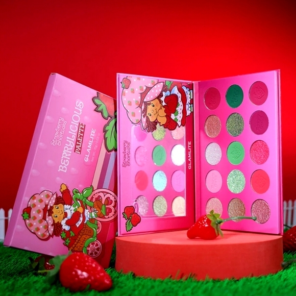 Strawberry Shortcake x Glamlite PR Box Full Collection - Picture 7 of 16